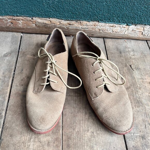 GH Bass Saddle Oxford Size Womens 10 Tan Suede Gum Sole Shoe - Picture 1 of 11